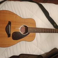 Yamaha jr2s top massello acustica amplificata
