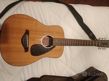 Yamaha jr2s top massello acustica amplificata