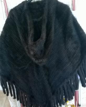 Poncho in vero visone lavorato tricoté