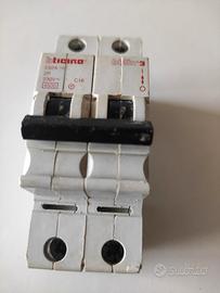 interruttore magnetotermico 