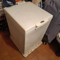 Congelatore a pozzetto Whirlpool afg060ap 