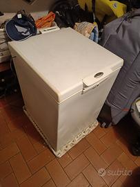 Congelatore a pozzetto Whirlpool afg060ap 