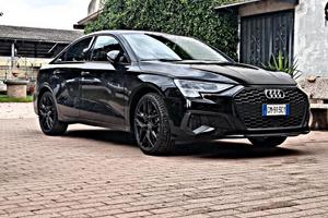 Audi A3 Sedan Business 35 TFSI Stronic