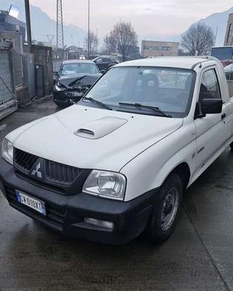 Mitsubishi L200 c.cab 2.5 tdi DUE RUOTE MOTRICI