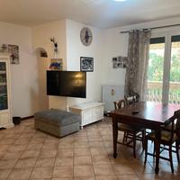 Trilocale recente con 2 bagni e garage