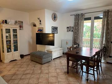 Trilocale recente con 2 bagni e garage