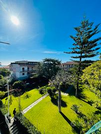 Acicastello nuovo terzo piano garage no ascensore