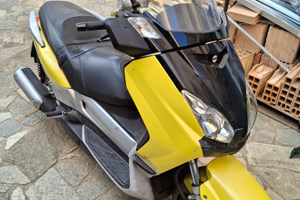 Yamaha X-Max 250