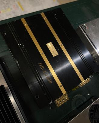 Amplificatore 4 canali 1600w