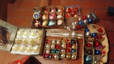 vestito Babbo Natale e oggetti natalizi