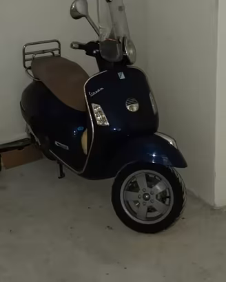 Vespa Piaggio GTS 250