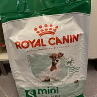 Royal canin Mini 8+