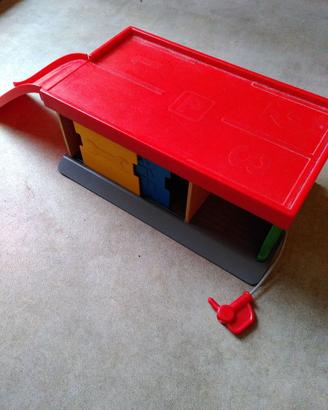 Garage - benzinaio giocattolo