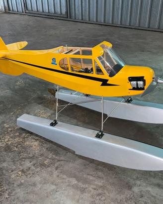 Aereo J-3 Cub 25 ARF E-Flite pronto al volo