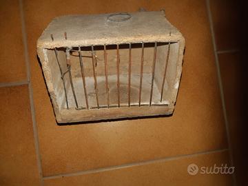 Vecchia gabbietta x trasporto uccelli