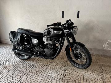 Triumph bonneville T100 black