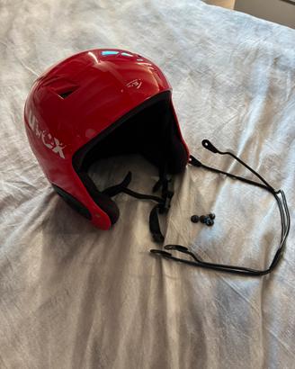 Casco uvex rosso con possibilità di mentoniera