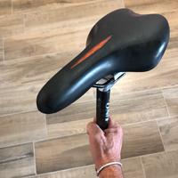 Sellino per Bicletta marca Royal con tubo Sella