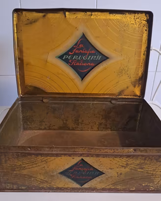 Scatola in latta antica Perugina