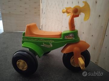 Triciclo e motore a batteria