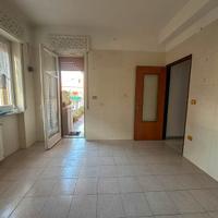 S2 Appartamento ampio con box e posto auto