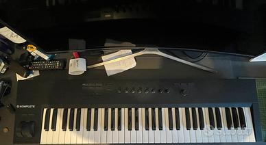 Native Instruments A61