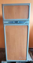 Frigorifero trivalente per camper