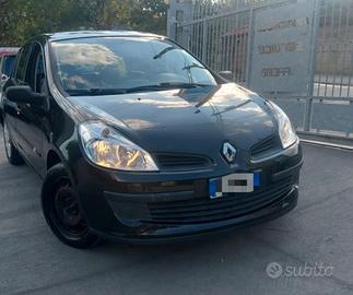 RENAULT Clio 3serie 1.5 dci 85cv  Rip Curl
