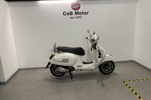VESPA GTS SUPER 300