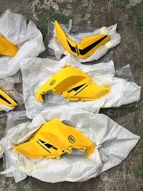 Carenature Gialle RKF 125