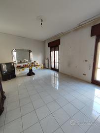 NAPOLI, VIA M. GUADAGNO (Ad. P.zza GB VICO)