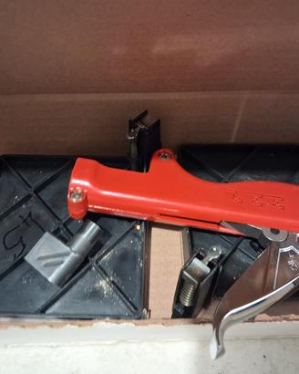 Innescatore ergonomico + morsa + accessori pulizia