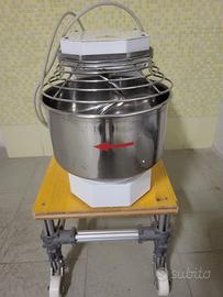 FORNO E IMPASTATRICE 