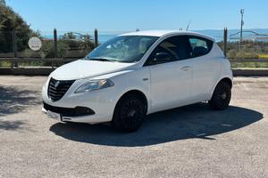 Lancia Ypsilon 1.3 MJT 16V 95 CV 5 porte S&S Silve