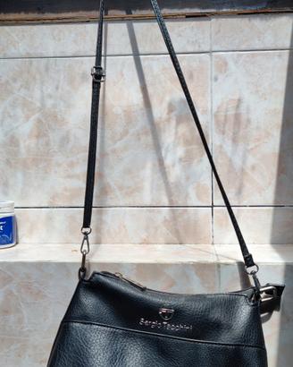 Borsetta nera Sergio Tacchini in similpelle
