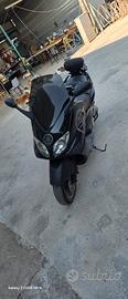 Tmax 500 del 2005