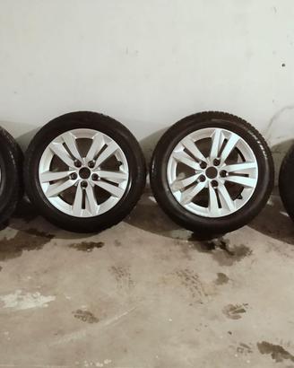 Cerchi e gomme 205/55/16