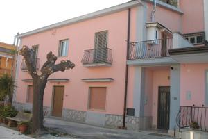 Bilocale da poco ristrutturato