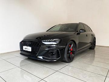 AUDI RS 4 Avant