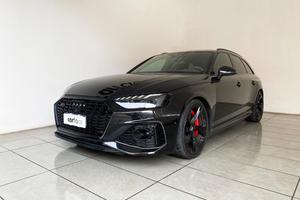 AUDI RS 4 Avant