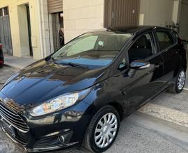 Ford Fiesta 1.5 TDCi 75CV 5 porte Titanium