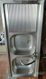 Vaschetta lavatoio con doppia vasca in acciaio 