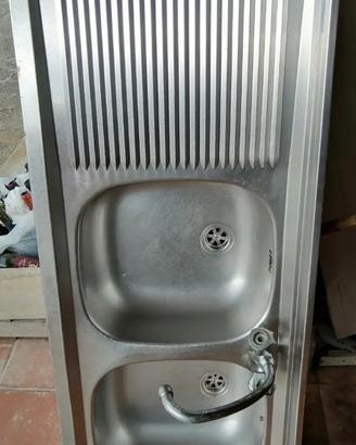 Vaschetta lavatoio con doppia vasca in acciaio 