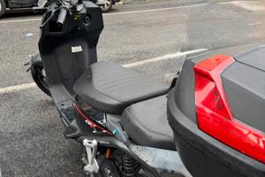 Scooter elettrico Vmoto SuperSoco CPX 2024