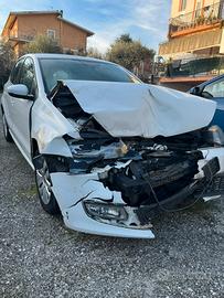 Polo 1.6 bifuel gpl 2013 incidentata