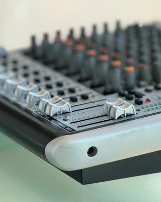 MIXER  XENYX QX1622USB BEHRINGER