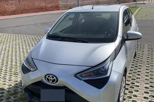 Auto toyota aygo connect