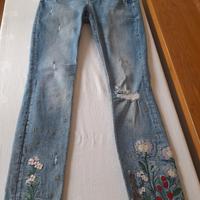 pantalone jeans donna con ricami
