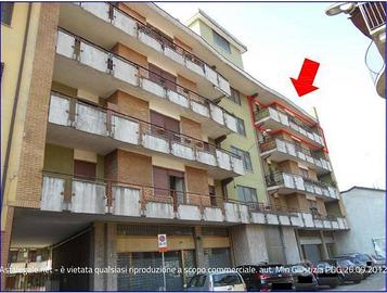 Immobile in asta di 119 m² con 3 locali e box auto