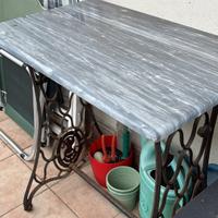 Tavolo macchina cucire singer con piano di marmo